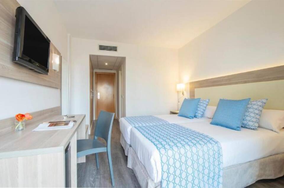 Hotel Benidorm East by Pierre & Vacances 2