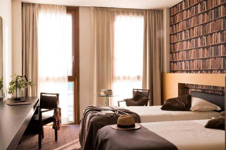 Litta Palace 2