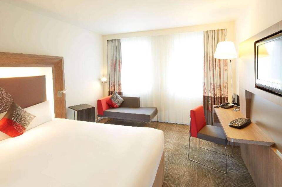 Novotel London Brentford 3