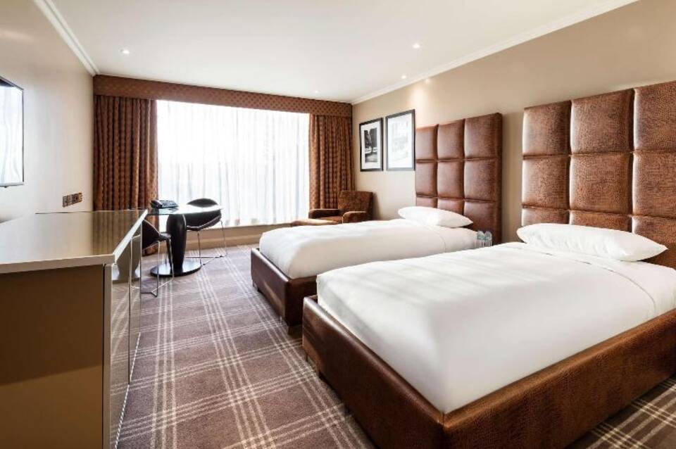 Radisson Blu Hotel, London Heathrow 5