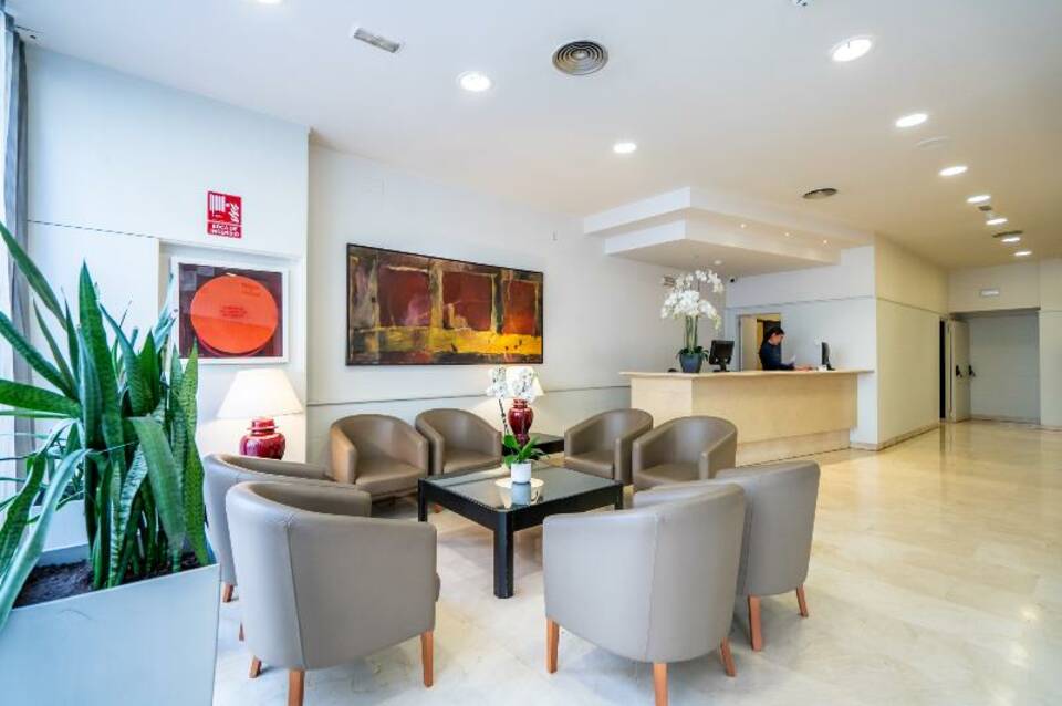 Glories Hotel 4