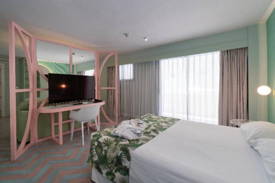 The Agir Springs Hotel 4
