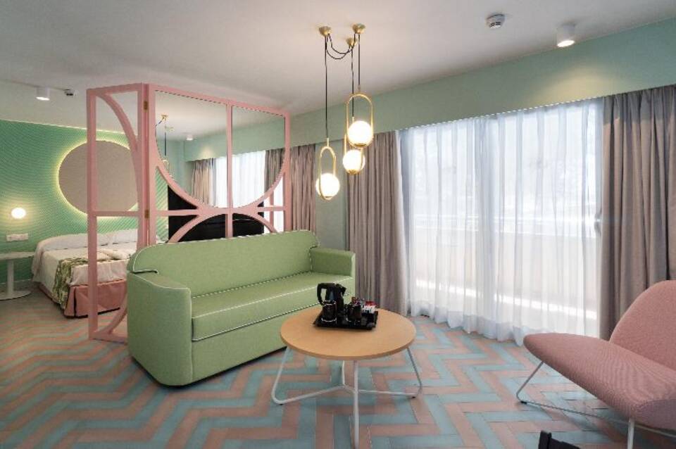 The Agir Springs Hotel 5