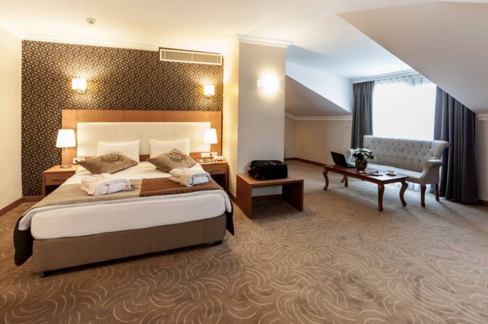 Grand Hotel Avcilar 3