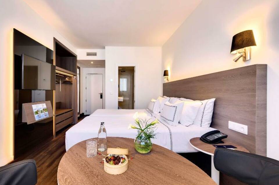 Meliá Madrid Serrano 4