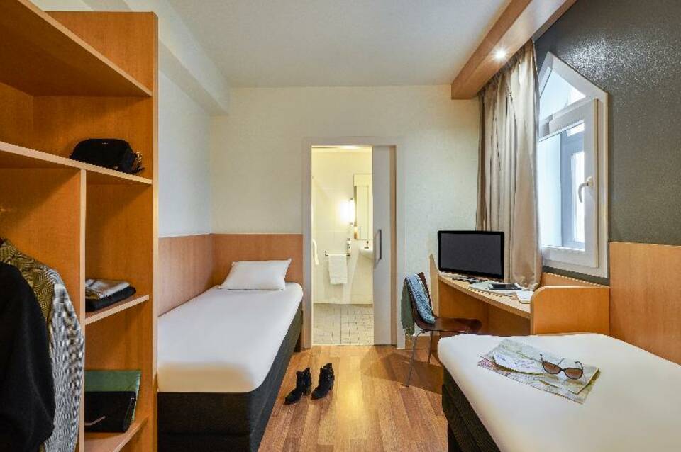 ibis Barcelona Meridiana 1
