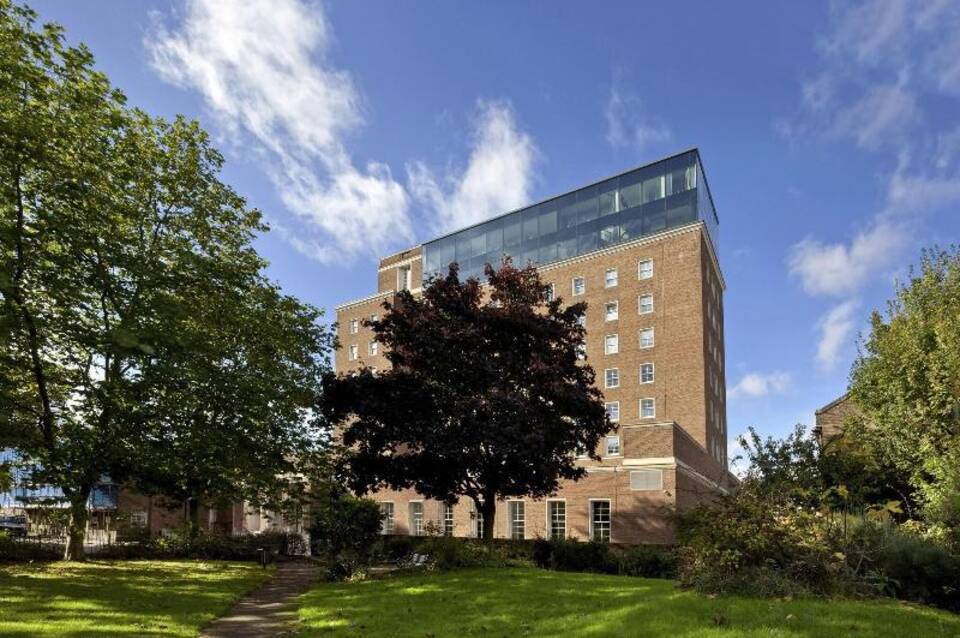 DoubleTree by Hilton London Greenwich 4