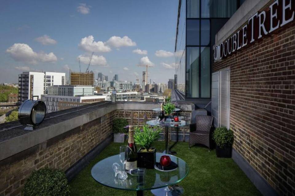 DoubleTree by Hilton London Greenwich 5