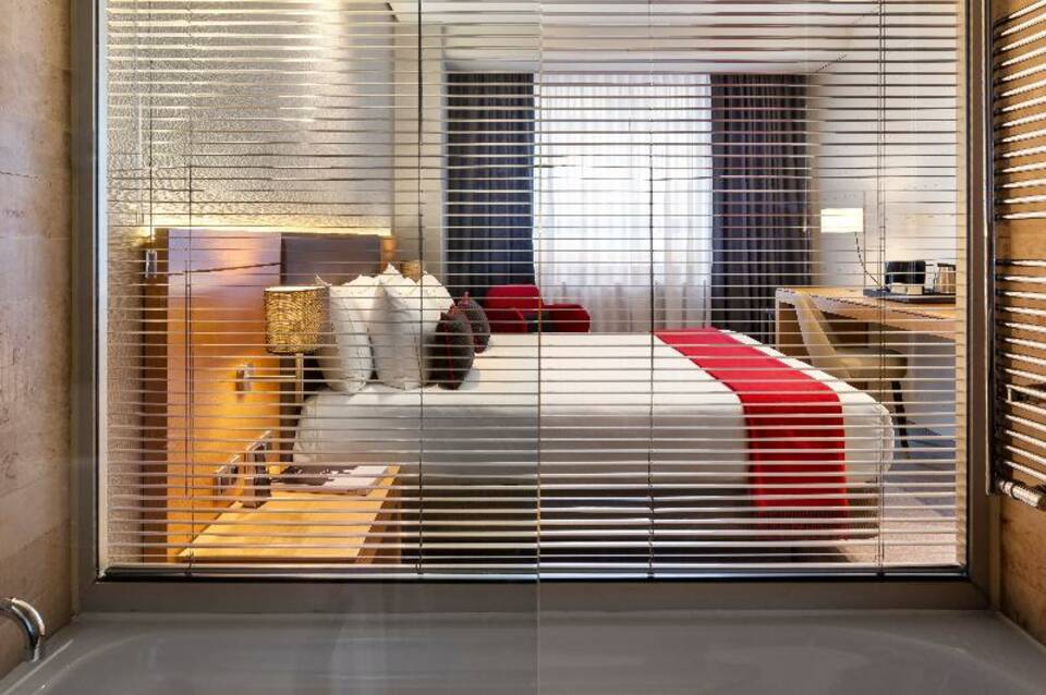 The Artist Grand Hotel of Art 4