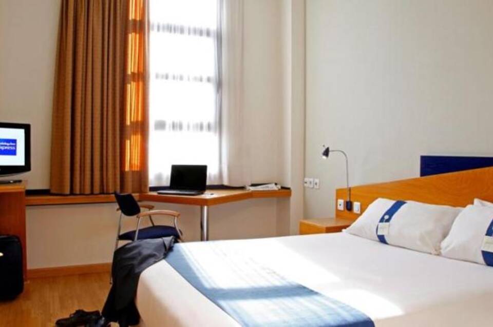Holiday Inn Express Valencia-Ciudad Las Ciencias 3