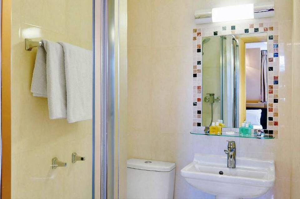 Park Avenue Inn Craven Hotel 3