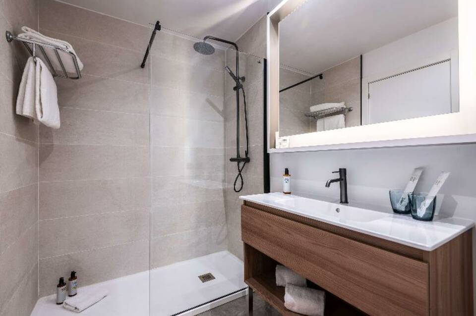 INNSiDE Valencia Oceanic 4