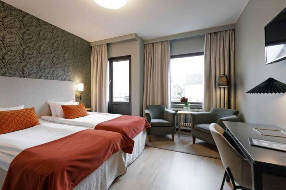 Home Hotel Wellington 1