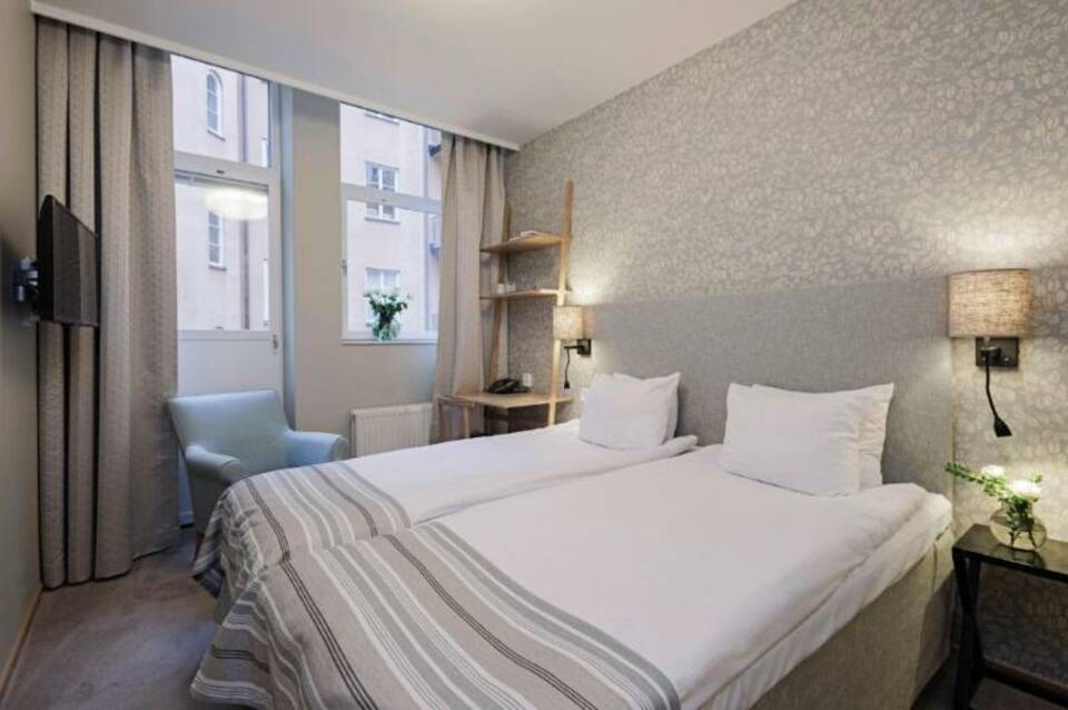 Home Hotel Wellington 2