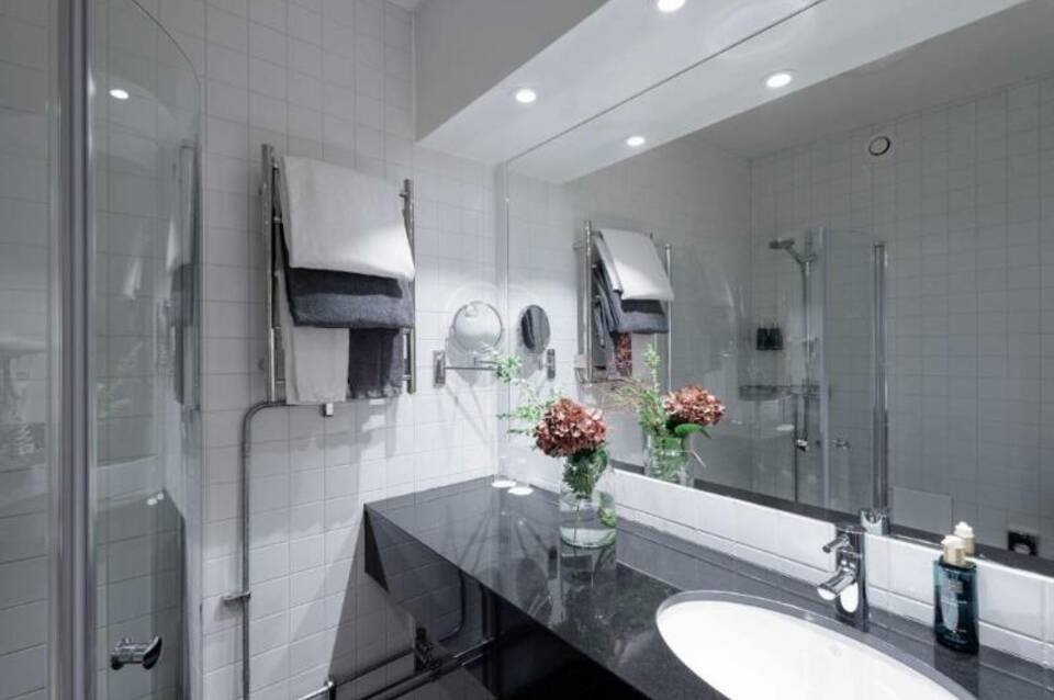 Home Hotel Wellington 4