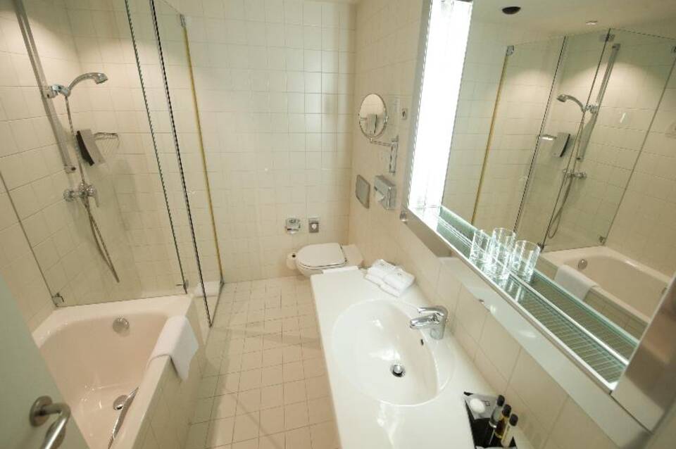 Holiday Inn Berlin - City West 1