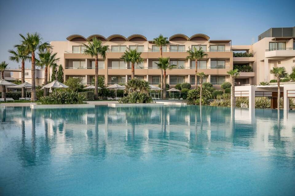 Avra Imperial Hotel 1