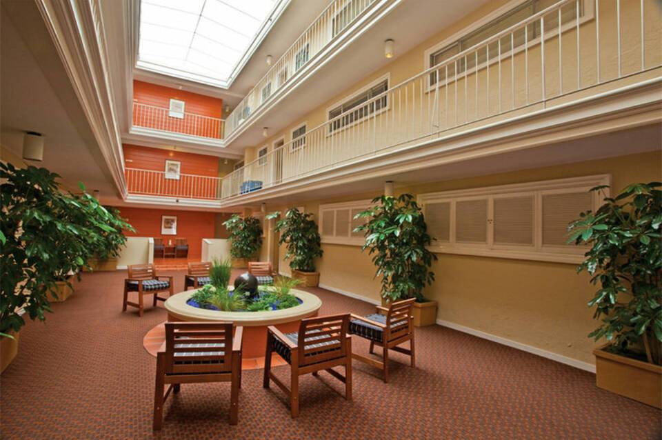 Suites at Fishermans Wharf 4