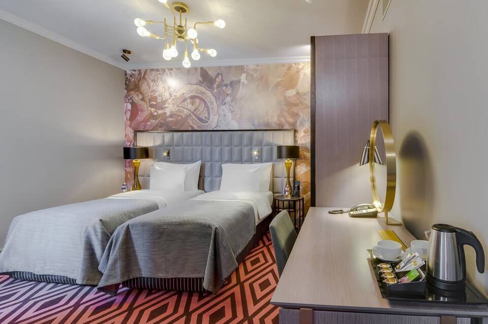 Grand Poet Hotel By Semarah 4