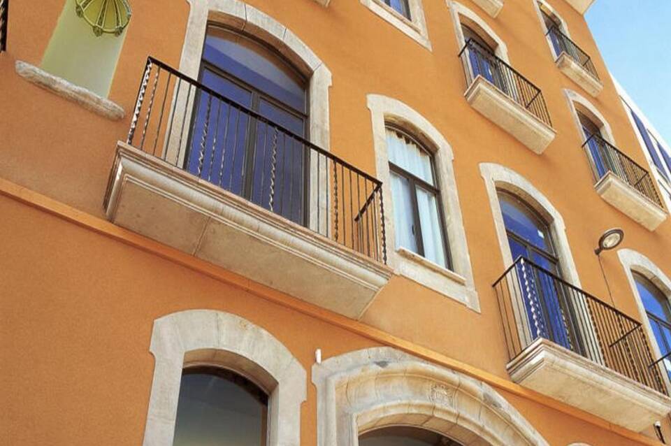 Urbi Manresa Apartments 2