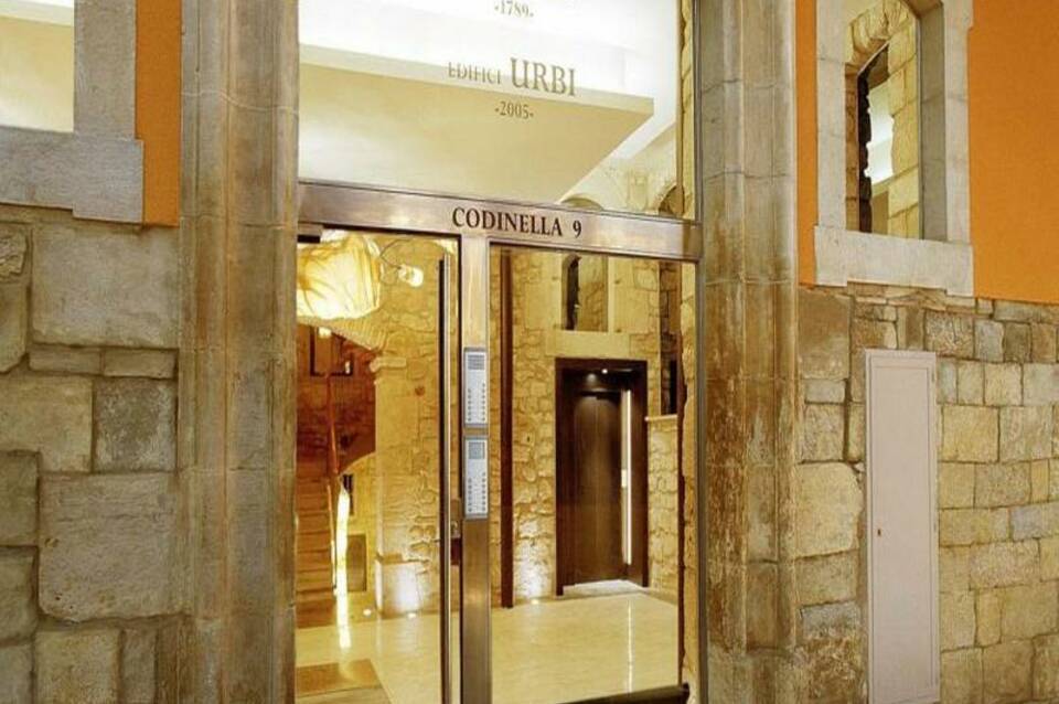 Urbi Manresa Apartments 2