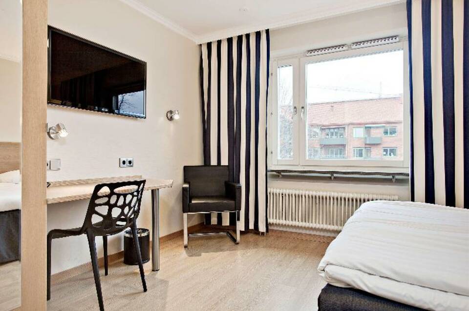Sure Hotel by Best Western Allen 2