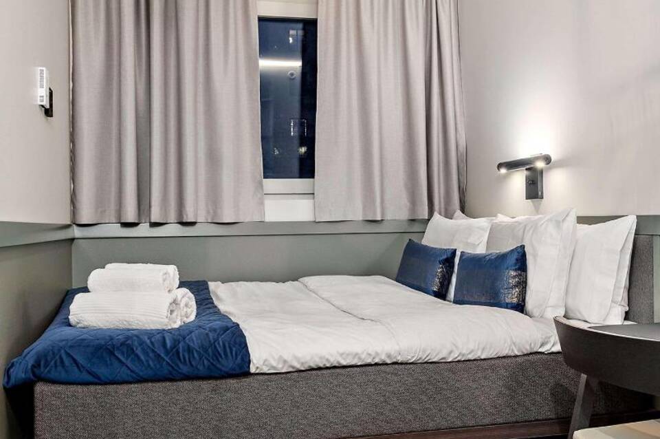 Best Western Hotel at 108 5