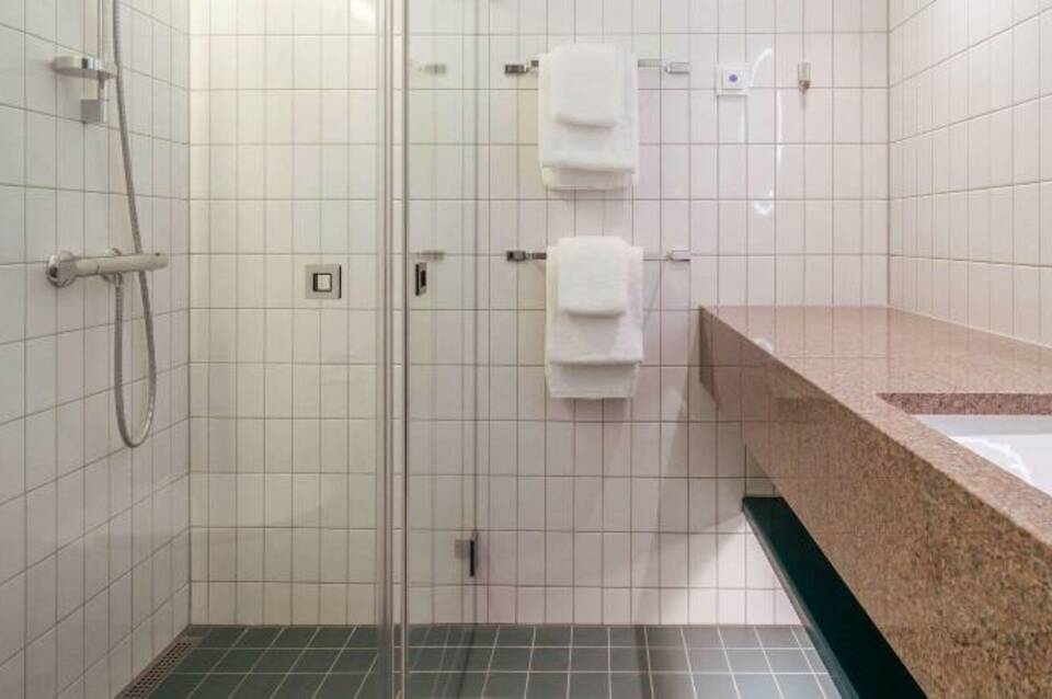 Quality Hotel The Weaver 5