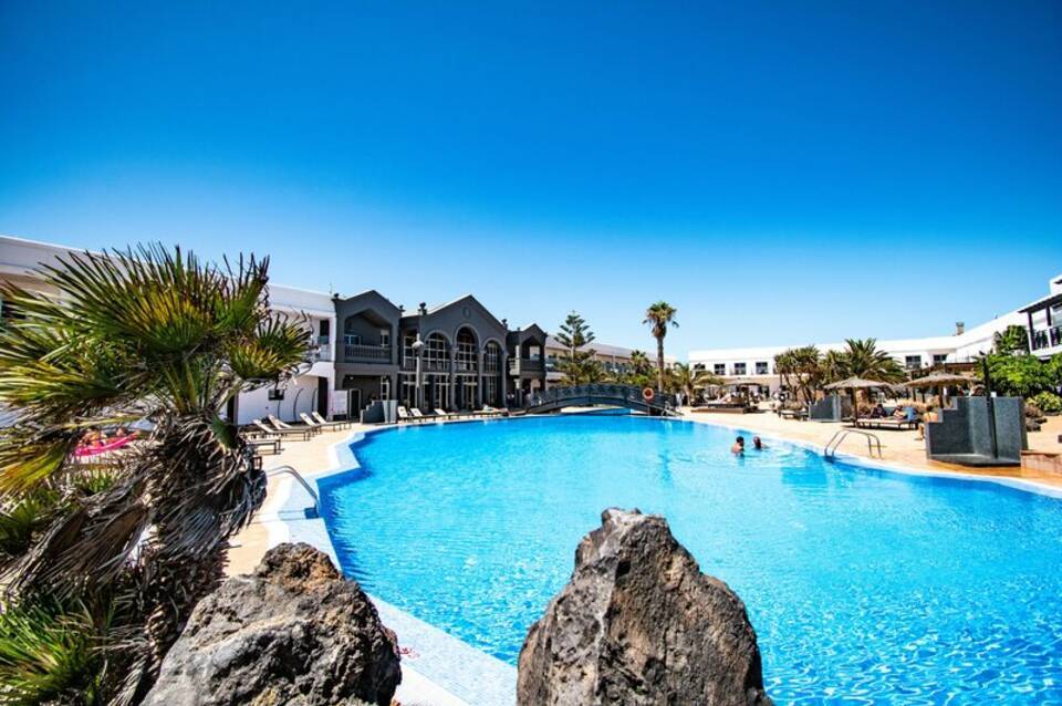 Coral Cotillo Beach Hotel 1