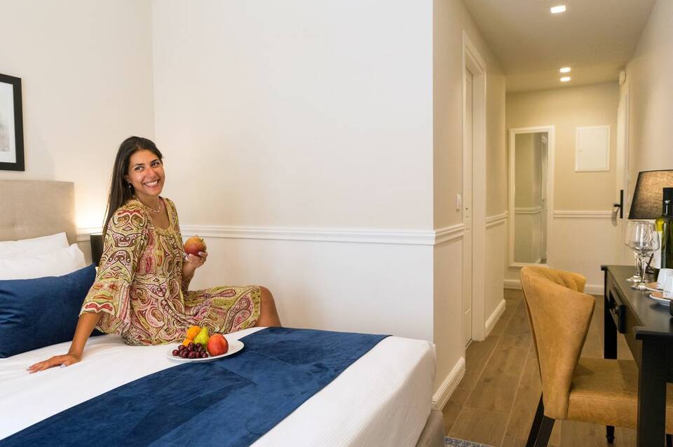 Classic Hotel by Athens Prime Hotels 5