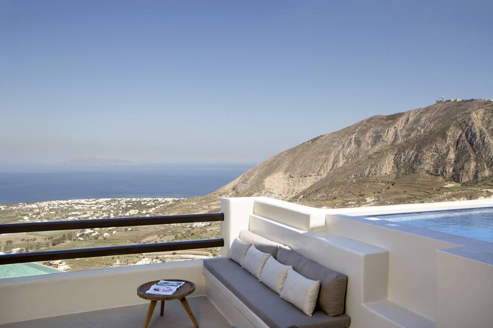 Elessa Hotel 1