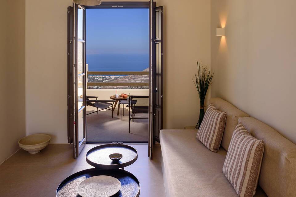 Elessa Hotel 4
