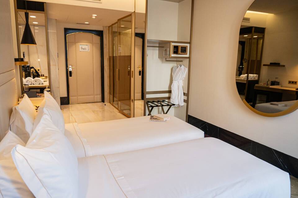 Madalena Beautique Hotel 3