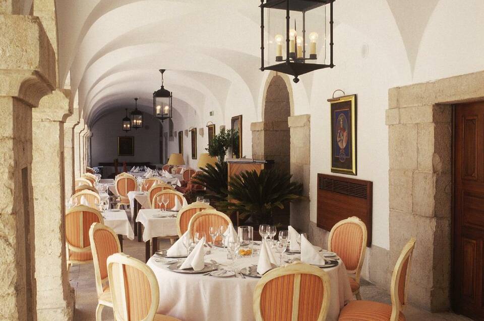 Pousada Castelo Palmela - Historic Hotel 4