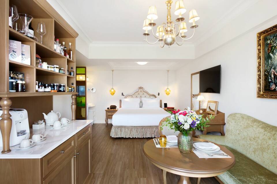 Metaxa Hotel – Urban Boutique Living 1