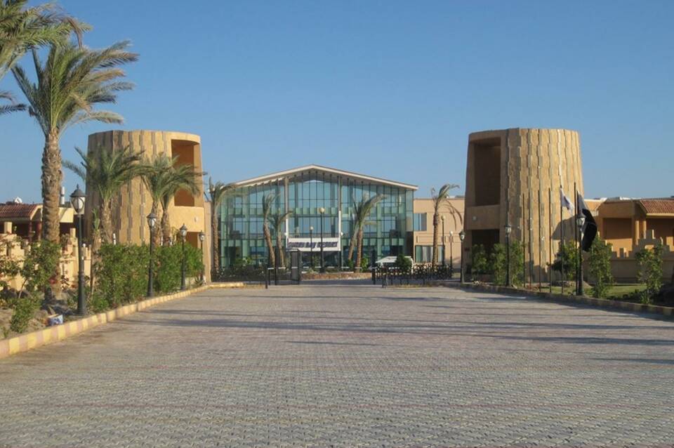 Shoni Bay 1
