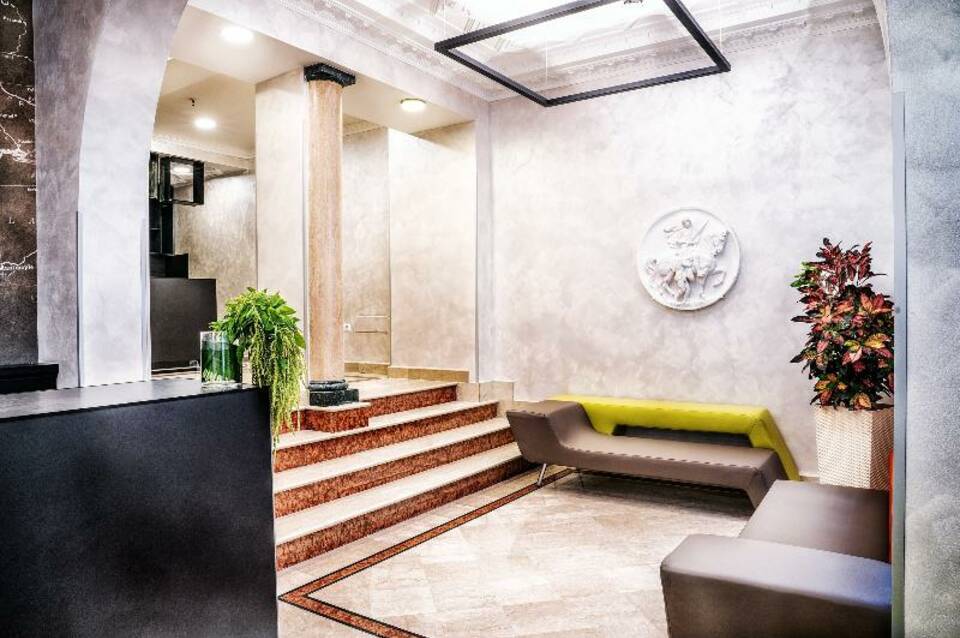 Varese Hotel 4