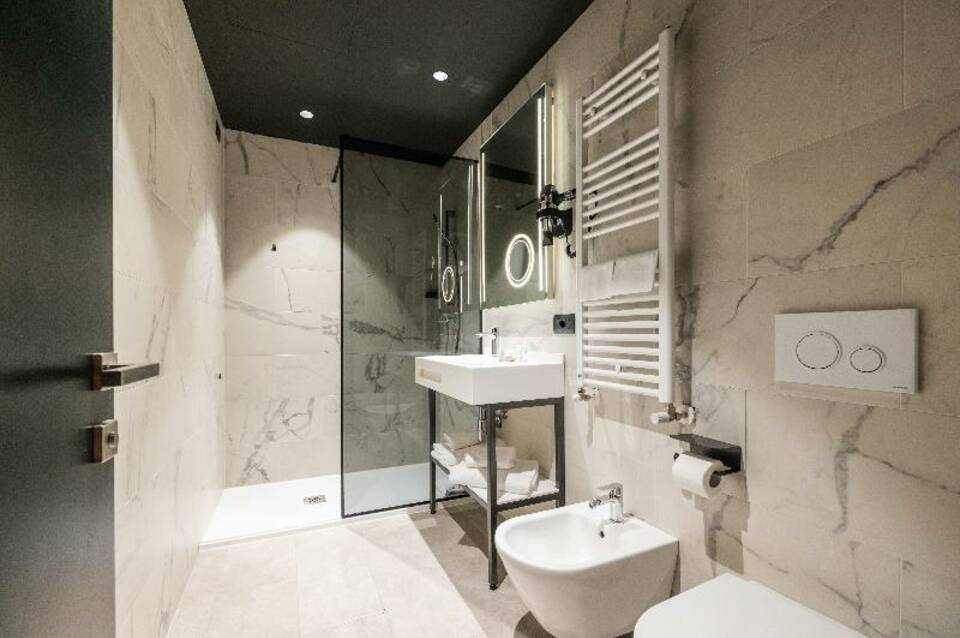 Smart Hotel Central Station 3