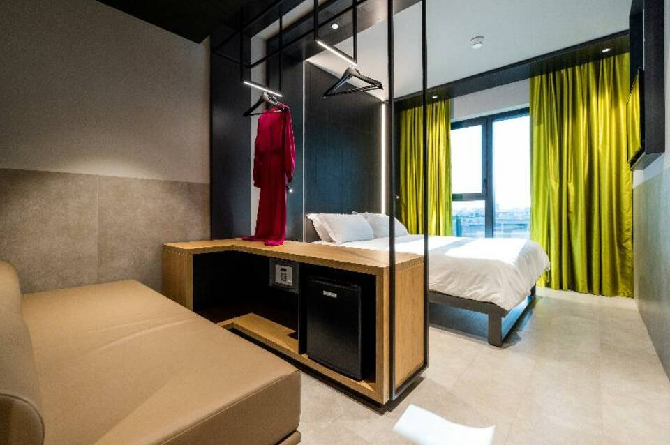 Smart Hotel Central Station 5