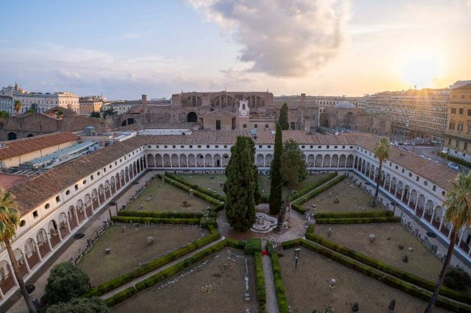 Camplus Hotel Roma Centro 1