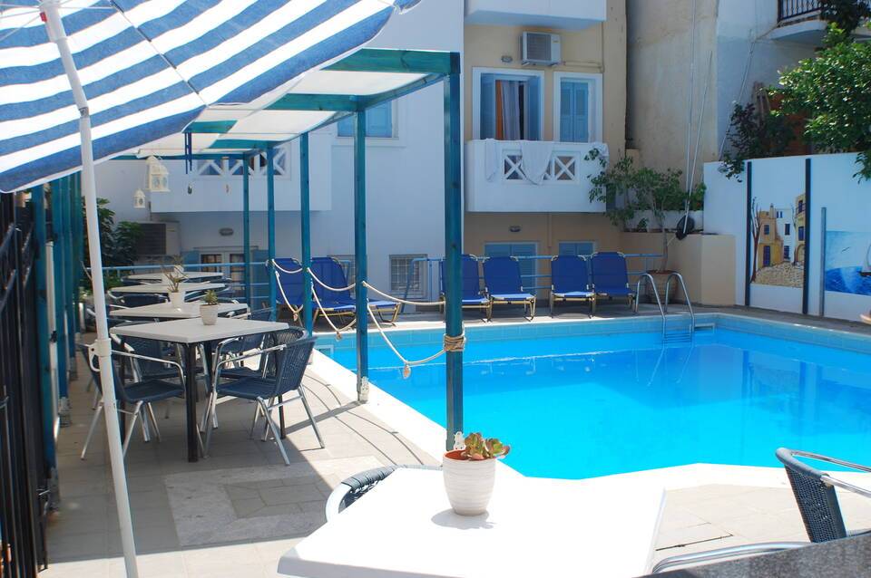 Renia Hotel 5