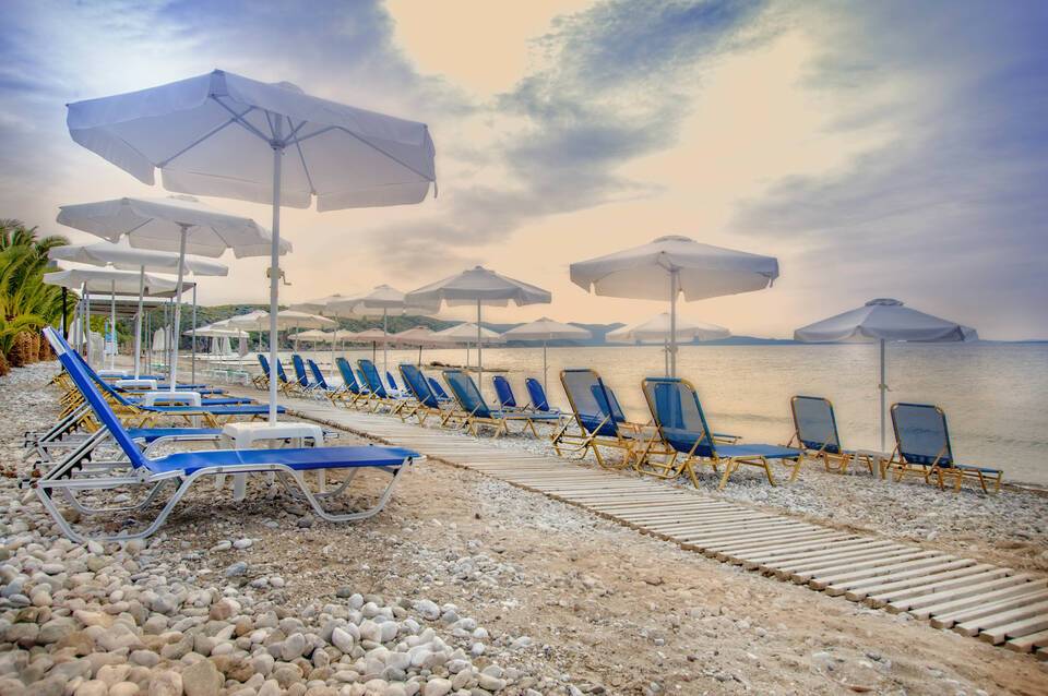 The Grove Seaside Hotel 3
