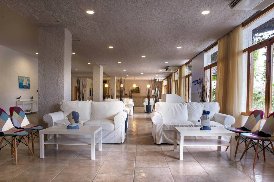 The Grove Seaside Hotel 4