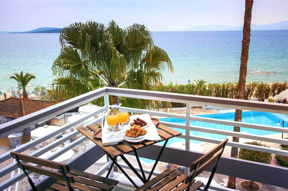 The Grove Seaside Hotel 5