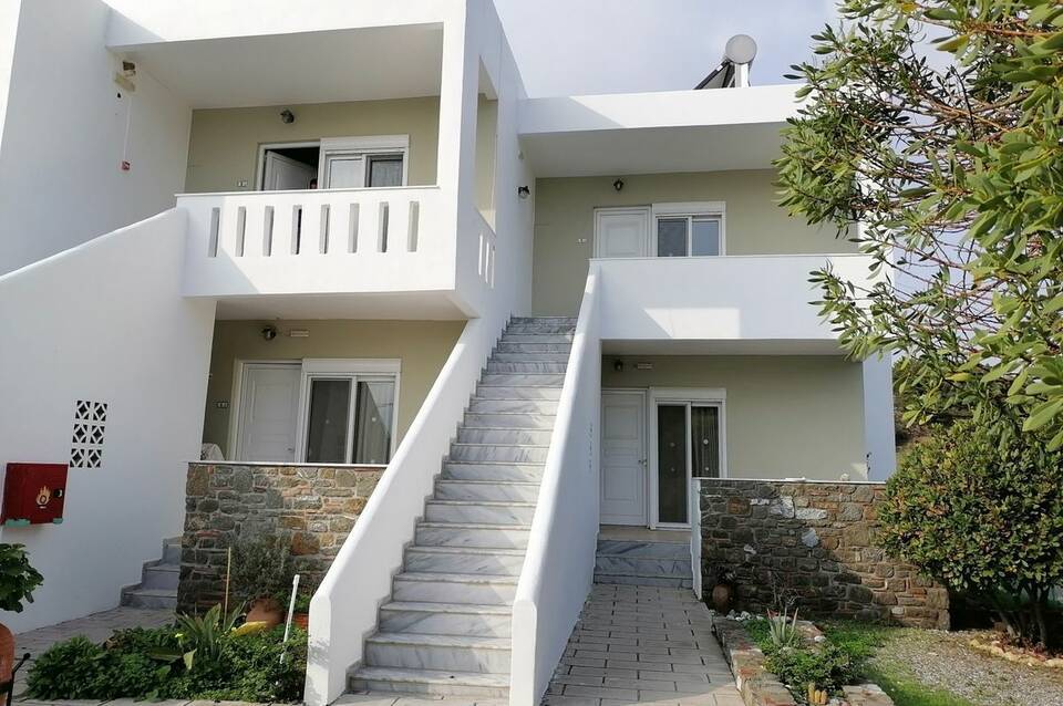 Tselios Apartments 2