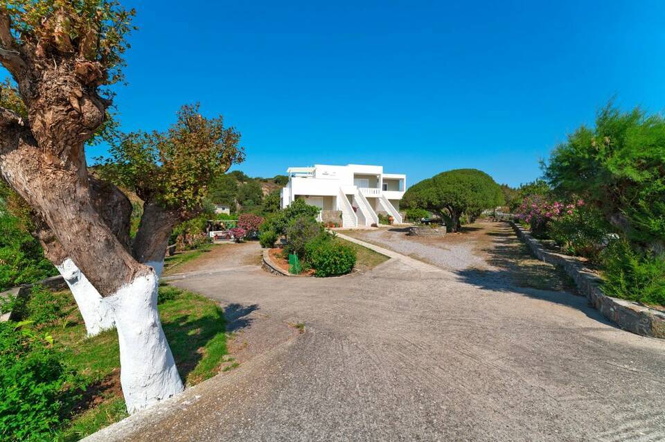 Tselios Apartments 3