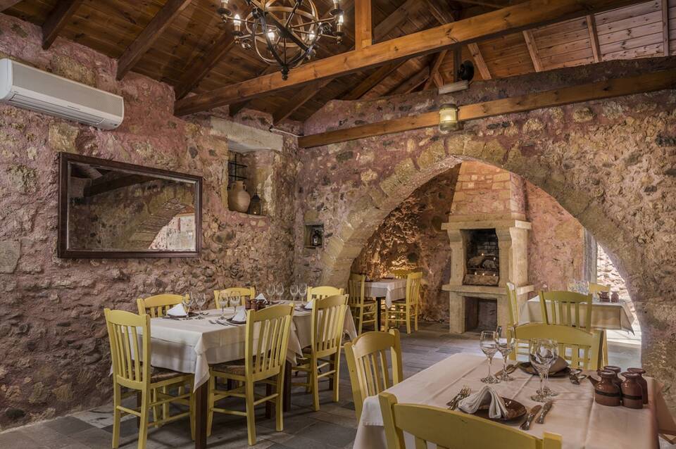 Spilia Village 5