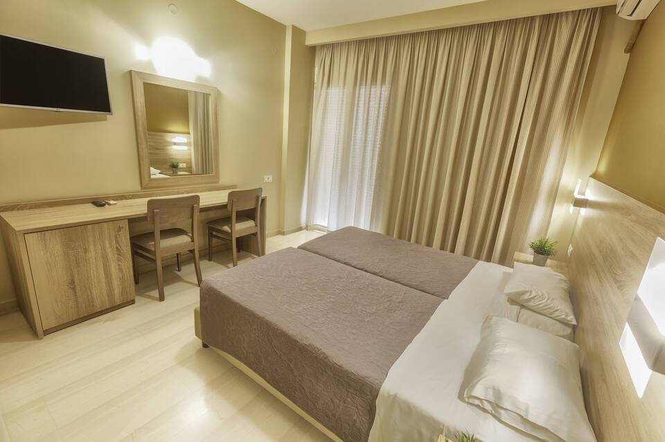 Sofia Hotel 1