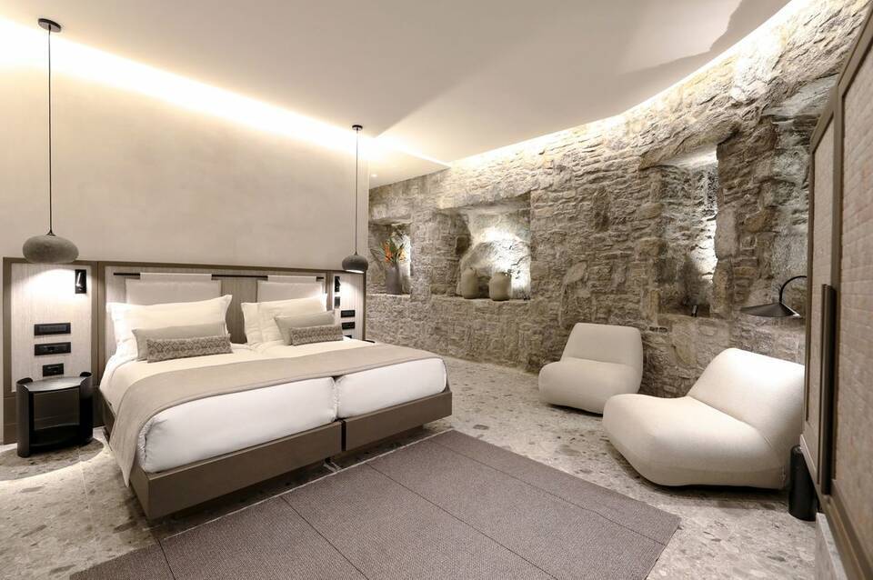 Aeonic Suites & Spa Mykonos 2