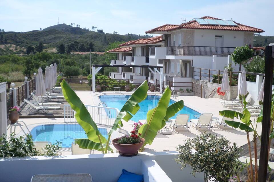 Ampelia Hotel Kassandra 1